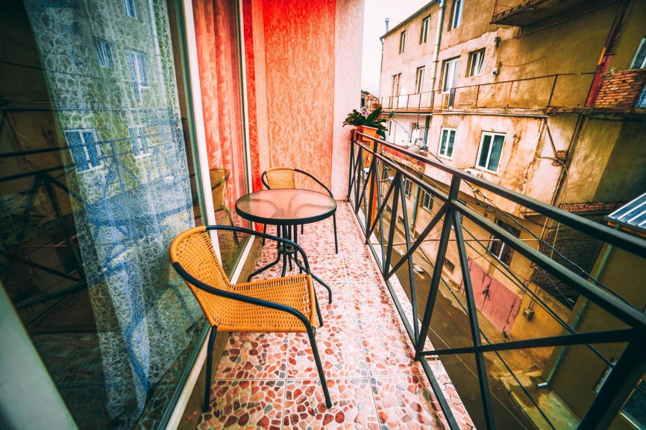 Qeroli Old Town Hotel Тбилиси Екстериор снимка