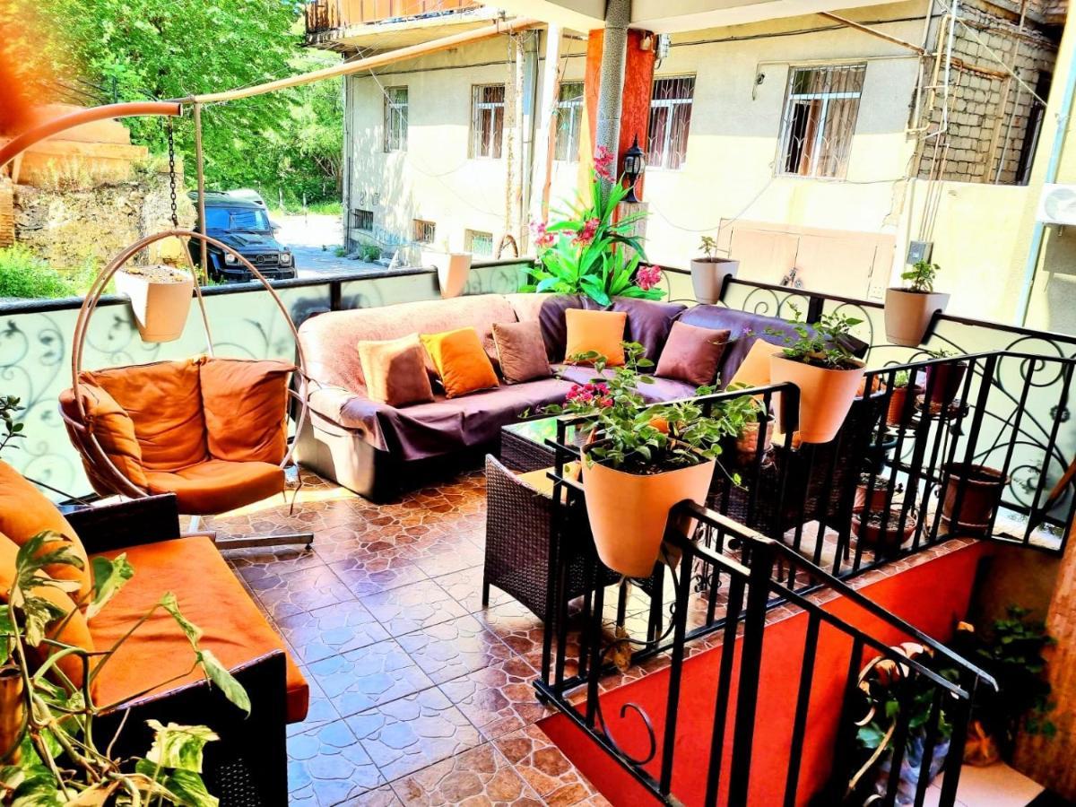 Qeroli Old Town Hotel Тбилиси Екстериор снимка