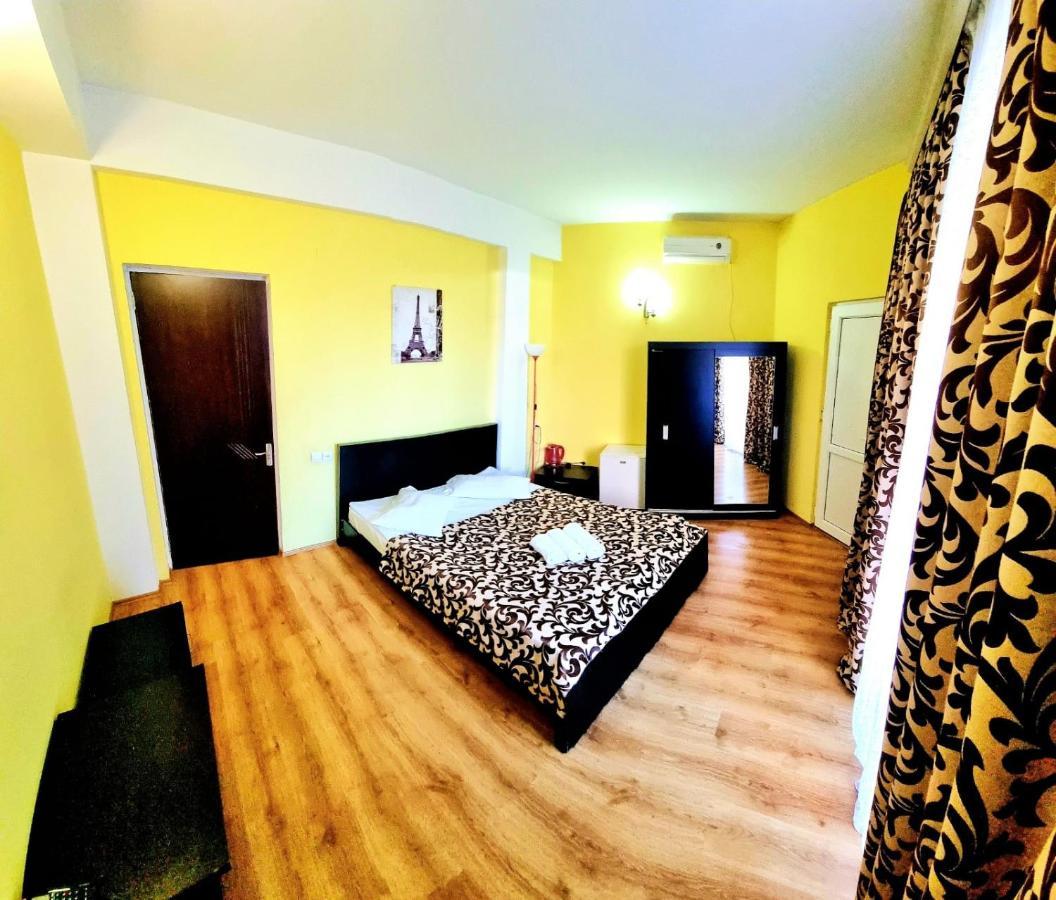 Qeroli Old Town Hotel Тбилиси Екстериор снимка