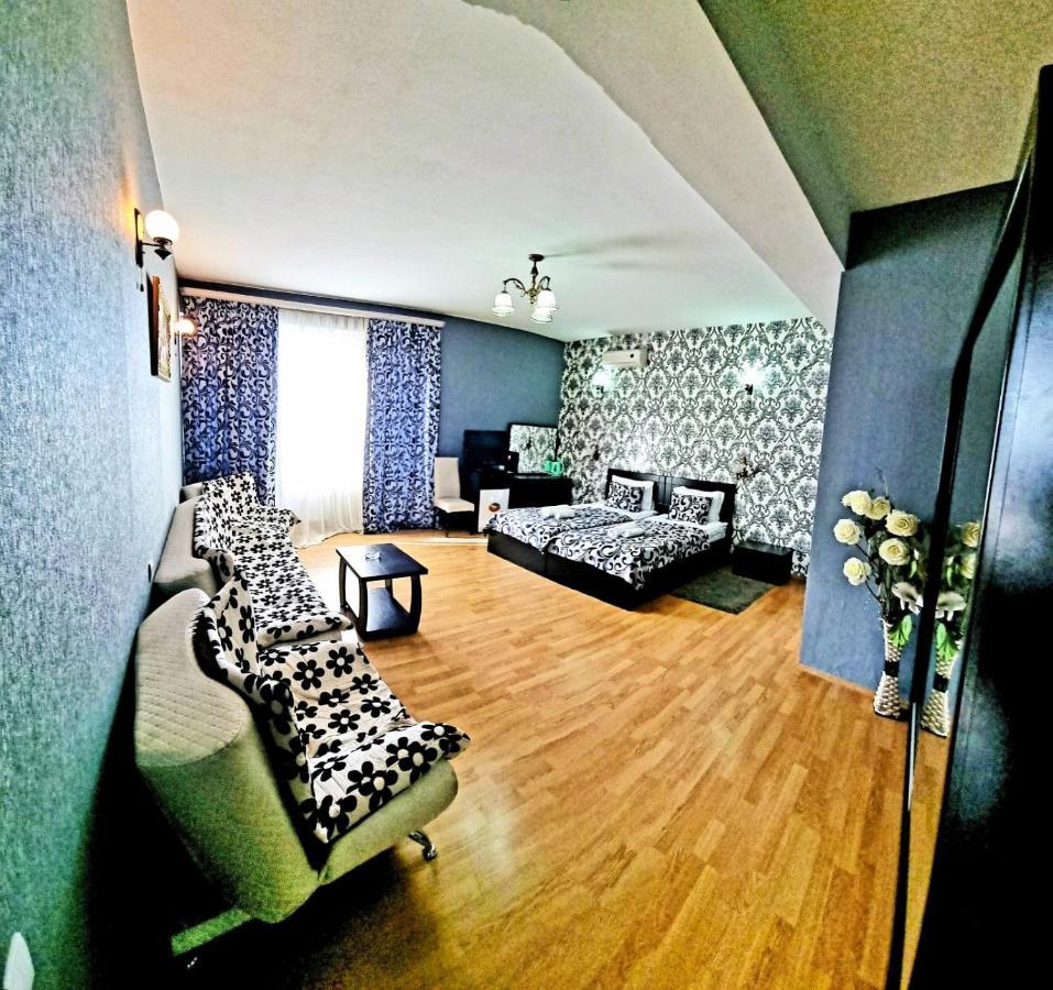 Qeroli Old Town Hotel Тбилиси Екстериор снимка