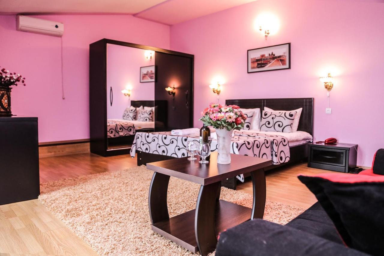 Qeroli Old Town Hotel Тбилиси Екстериор снимка