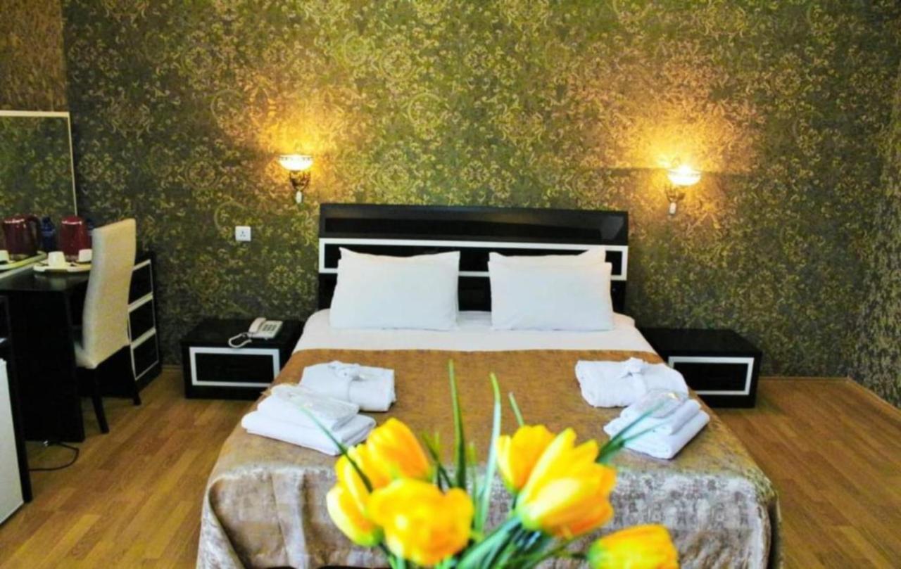 Qeroli Old Town Hotel Тбилиси Екстериор снимка