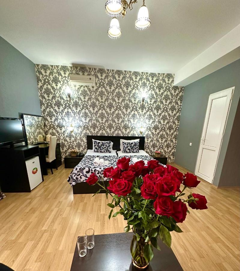 Qeroli Old Town Hotel Тбилиси Екстериор снимка