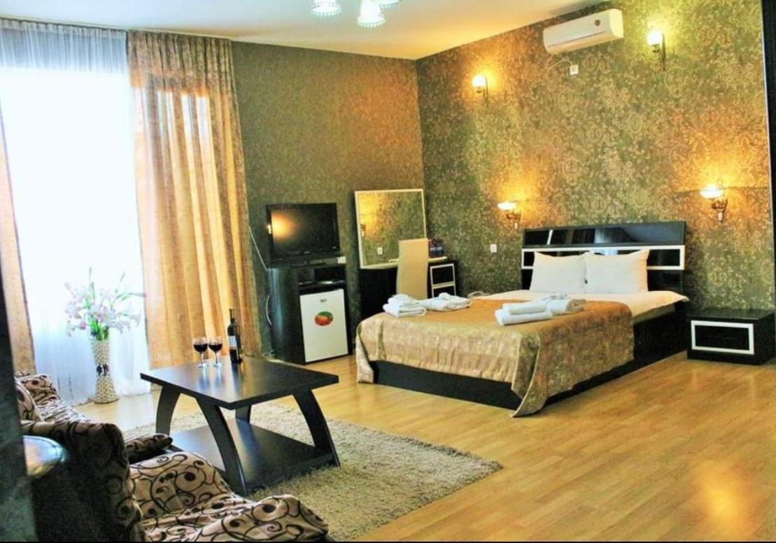 Qeroli Old Town Hotel Тбилиси Екстериор снимка