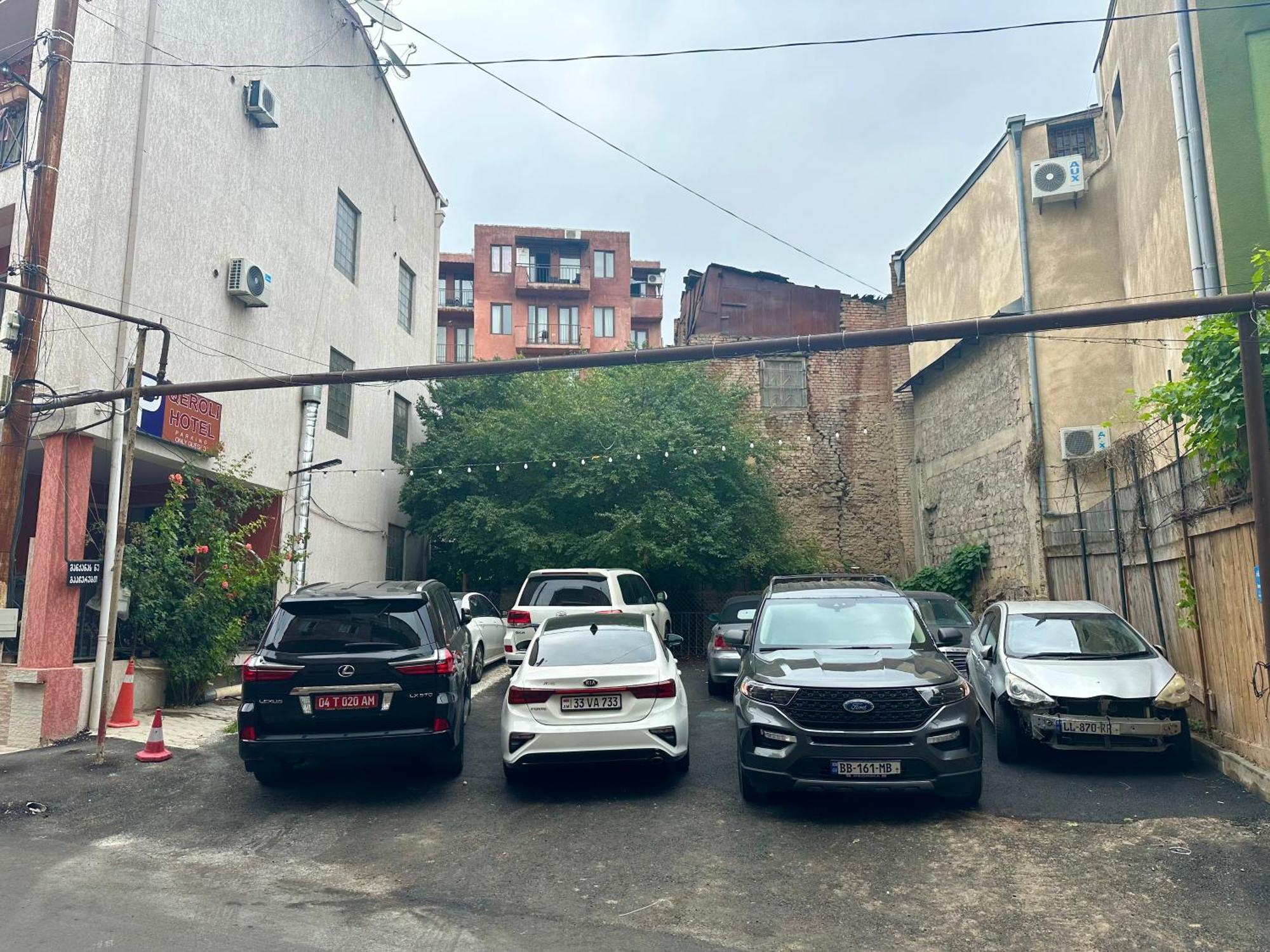 Qeroli Old Town Hotel Тбилиси Екстериор снимка