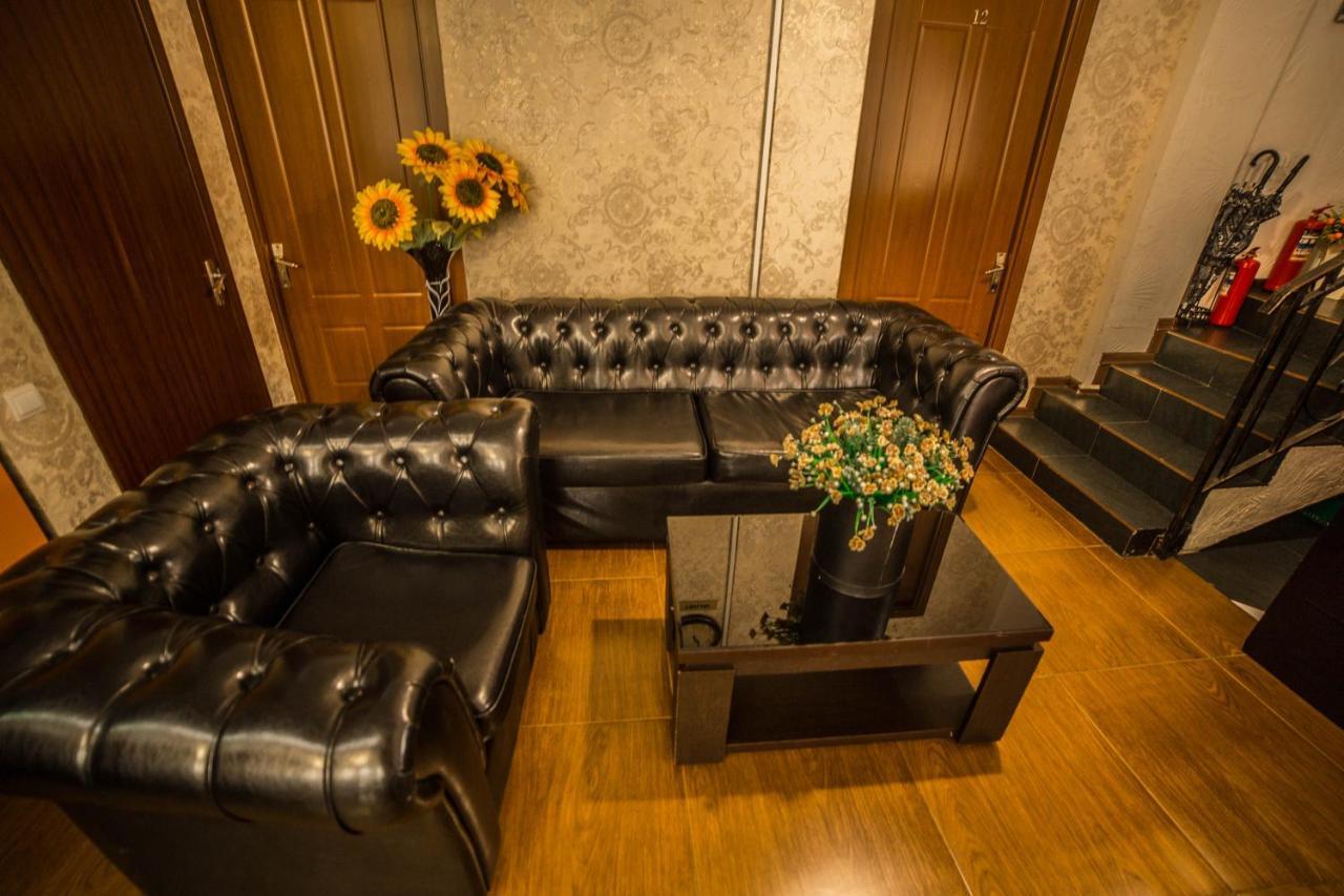 Qeroli Old Town Hotel Тбилиси Екстериор снимка