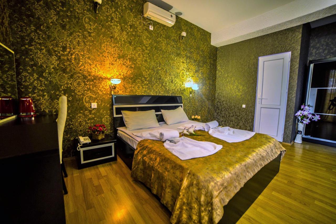 Qeroli Old Town Hotel Тбилиси Екстериор снимка
